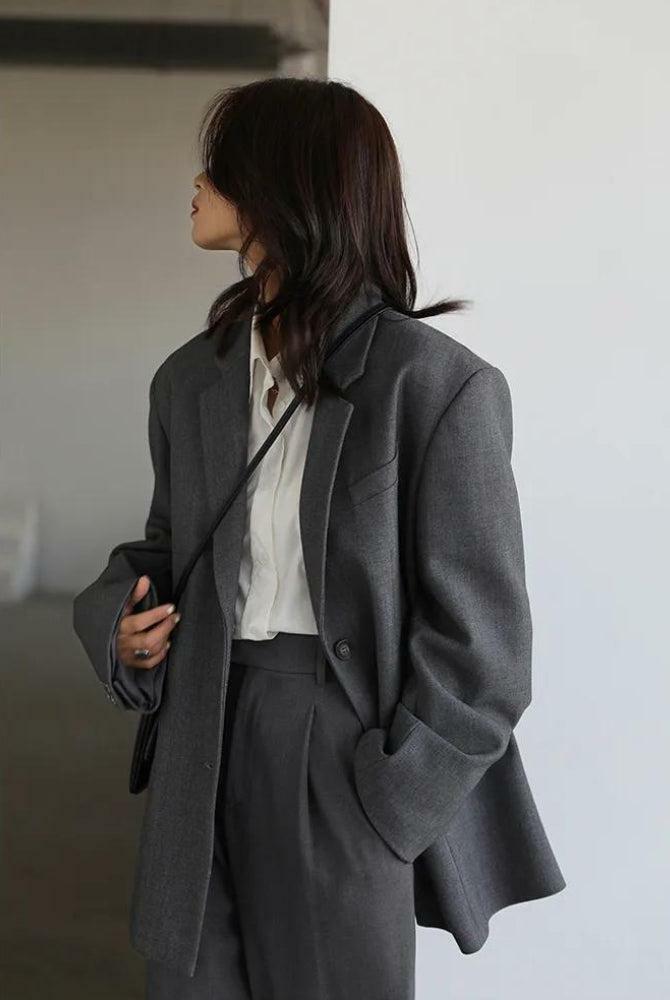 Chic Y2K-Inspired Wide Shoulder Blazer for Effortless Office Style and Modern Elegance