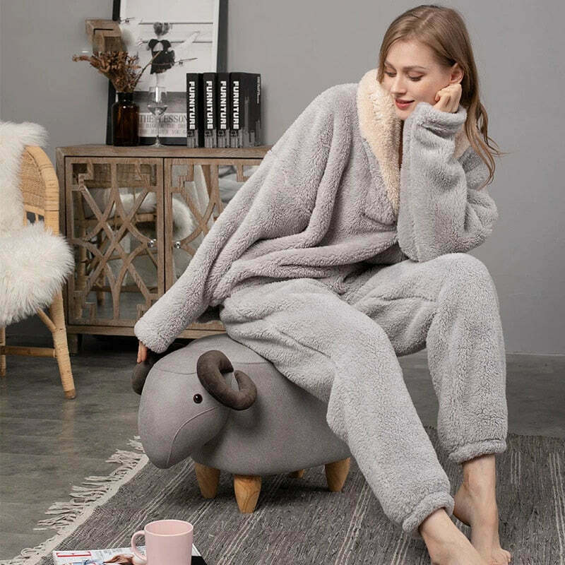 Cozy Fleece Winter Pajama Set - 2-Piece Comfy Loungewear for Y2K & Aesthetic Styles