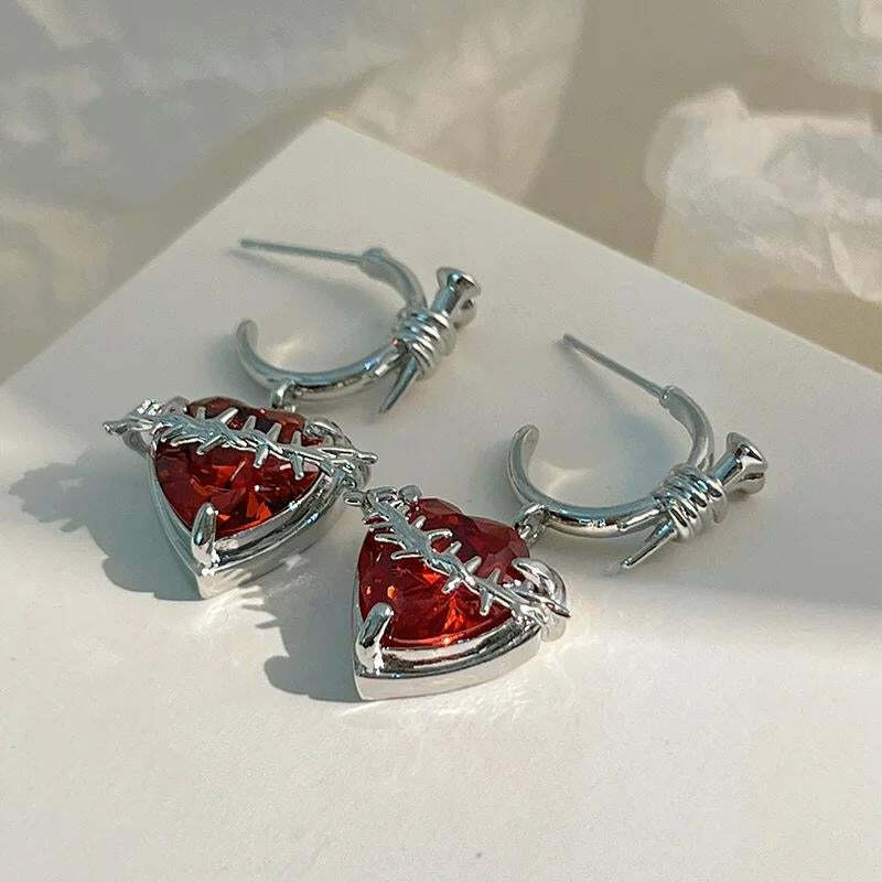 Gothic Barbed Heart Earrings - Y2K Grunge Aesthetic Jewelry for Edgy Summer Outfits