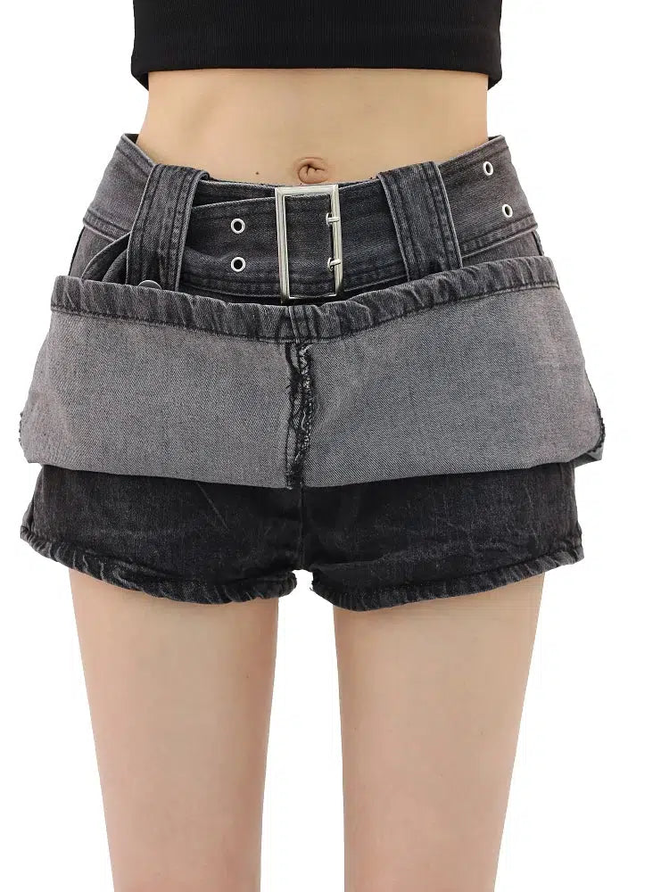 Grunge-Inspired Buttoned Belt Loop Mini Skort for Y2K Aesthetic Summer Outfits