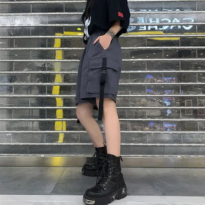 Grunge-Inspired Wide Leg Cargo Shorts for Effortless Y2K Summer Style