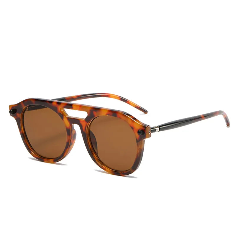 Retro Y2K Oval Sunglasses for a Chic 90s Aesthetic Look - Perfect for Summer Outfits