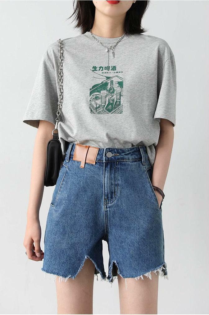 Trendy Distressed Jean Shorts for Y2K Summer Vibes and 90s Grunge Aesthetic