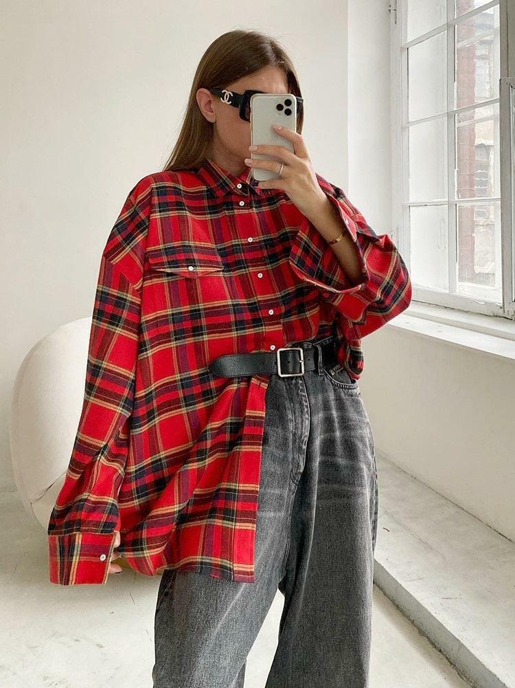 Trendy Oversized Plaid Shirt for Y2K Aesthetic, Perfect for Grunge and Casual Summer Outfits