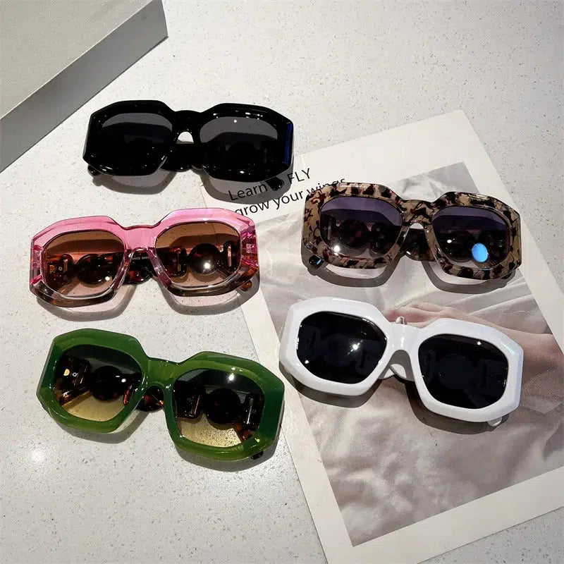 Trendy Oversized Square Sunglasses for Y2K Fashion & 90s Aesthetic Summer Outfits