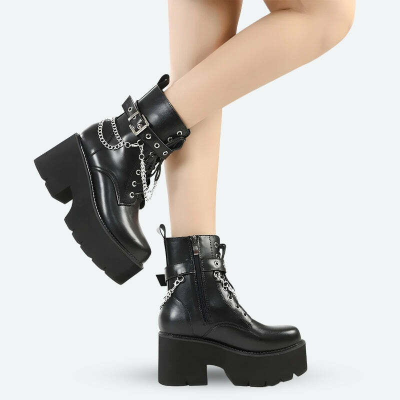 Trendy Y2K Chunky Boots for Grunge Aesthetic & 90s Fashion Lovers - Must-Have Footwear