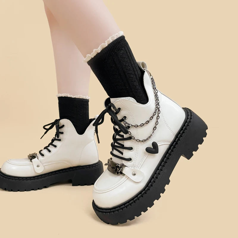 Trendy Y2K White Platform Boots for a Chic Grunge Aesthetic and Summer Outfits