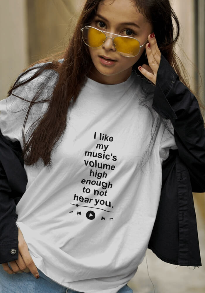 Y2K Aesthetic 'I Like My Music's Volume' Graphic Tee - Trendy Summer Outfit Essential