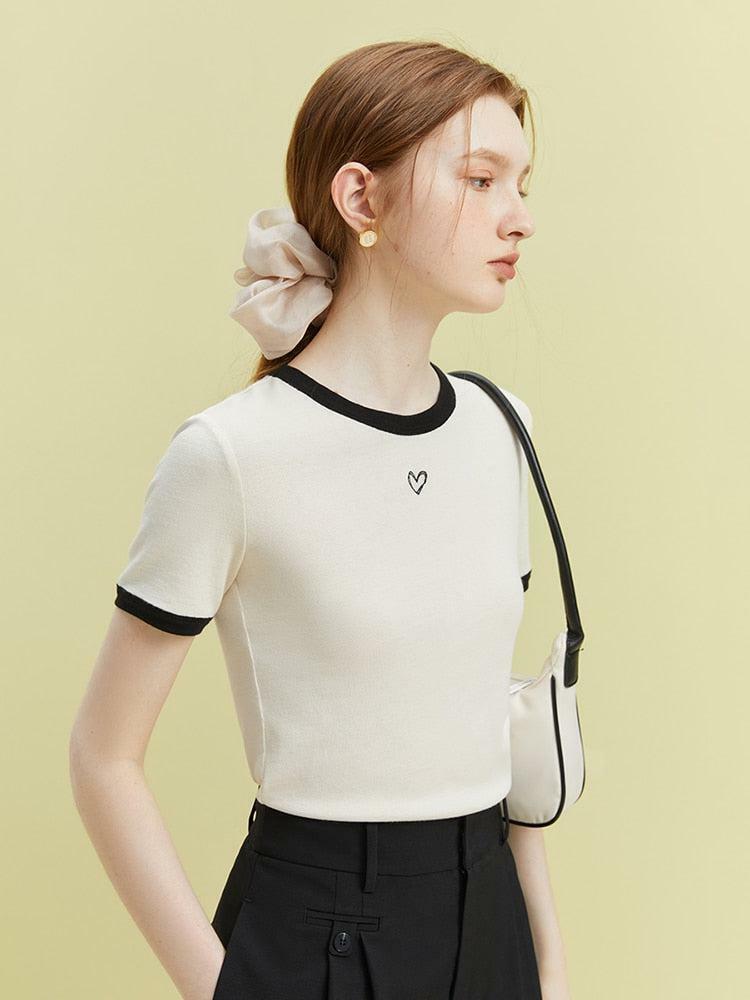 Y2K Aesthetic Minimal Heart Tee - Soft Girl Style for Effortless Summer Outfits