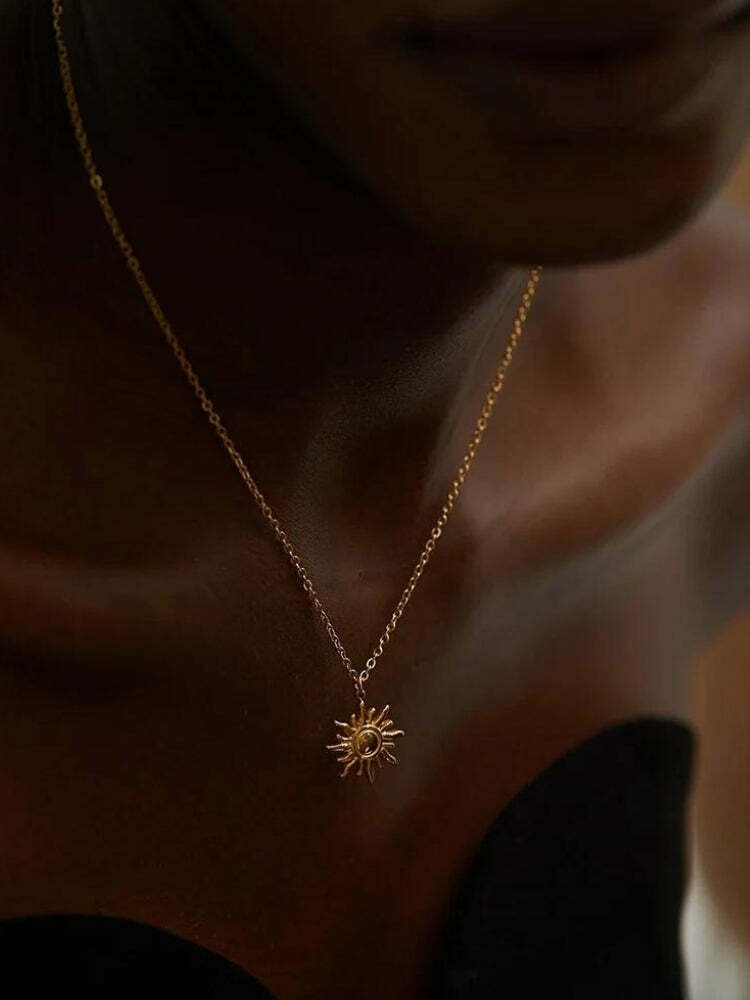 Y2K Gold Sun Necklace: Trendy Accessory for Summer Outfits & Aesthetic Looks