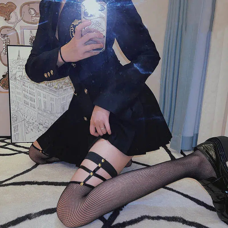 Y2K Grunge Fishnet Thigh High Socks for Edgy Summer Outfits and 90s Aesthetic Looks