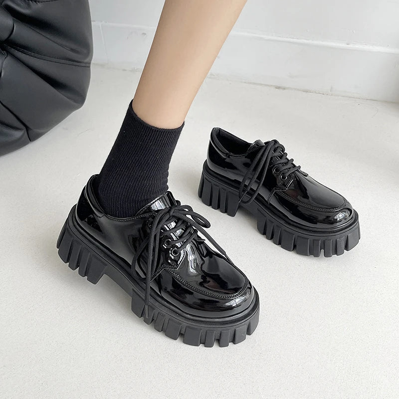 Y2K-Inspired Soft Grunge Chunky Platform Oxford Shoes for Trendy Aesthetic Looks