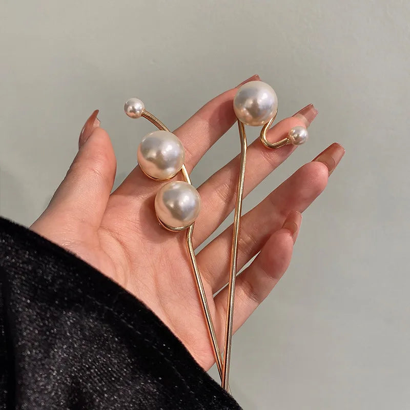 Y2K Pearl Hair Pins for a Chic Touch: Elevate Your 90s and Coquette Aesthetic Looks